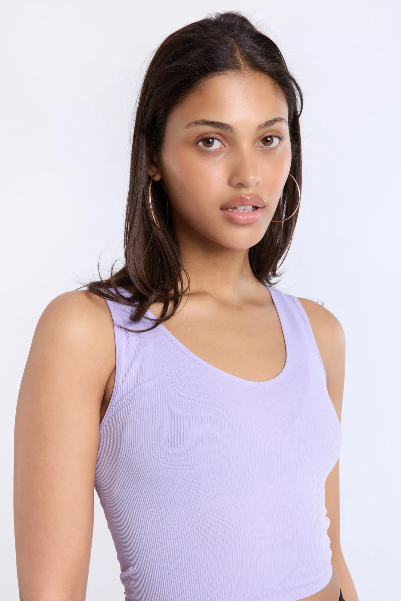 AERO Seamless Ribbed Knit V-Neck Tank Top