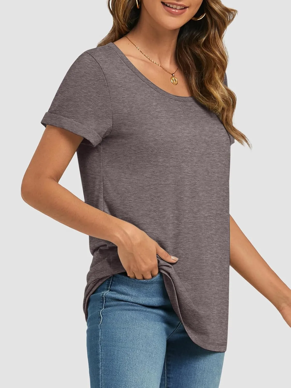 ATHMILE T Shirts Short Sleeve Scoop Neck Tees for Women Fashion Tops Trendy Casual Summer Outfits Clothes 2025