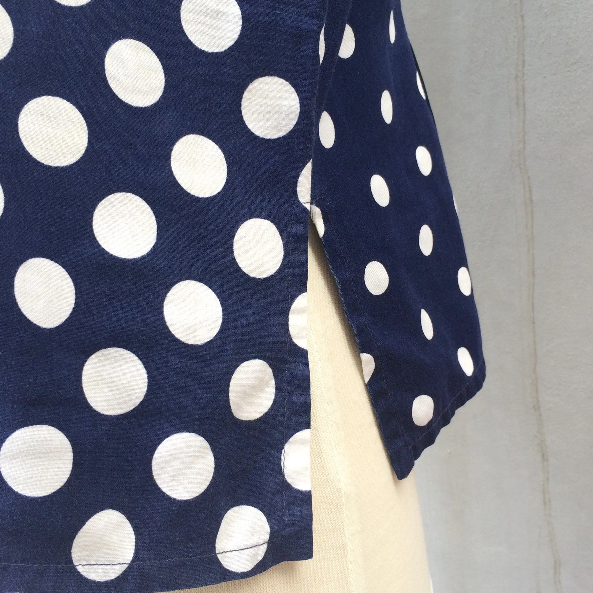 Box Dot Crop| Vintage 1950s 1960s Navy and white Polka dot Boxy Crop Top