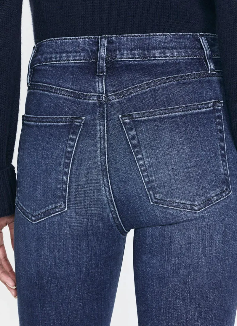 Le Sleek Straight Jeans