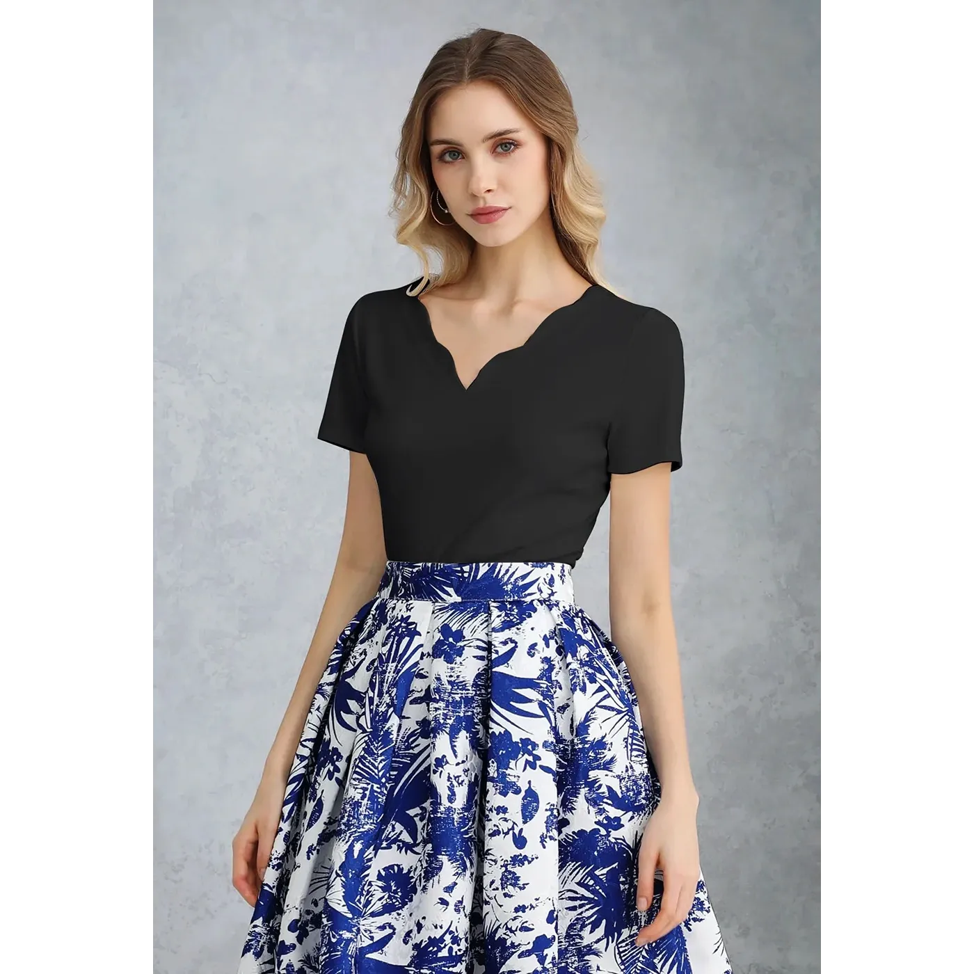 Plain Scallop Edge Neck Short Sleeve Top