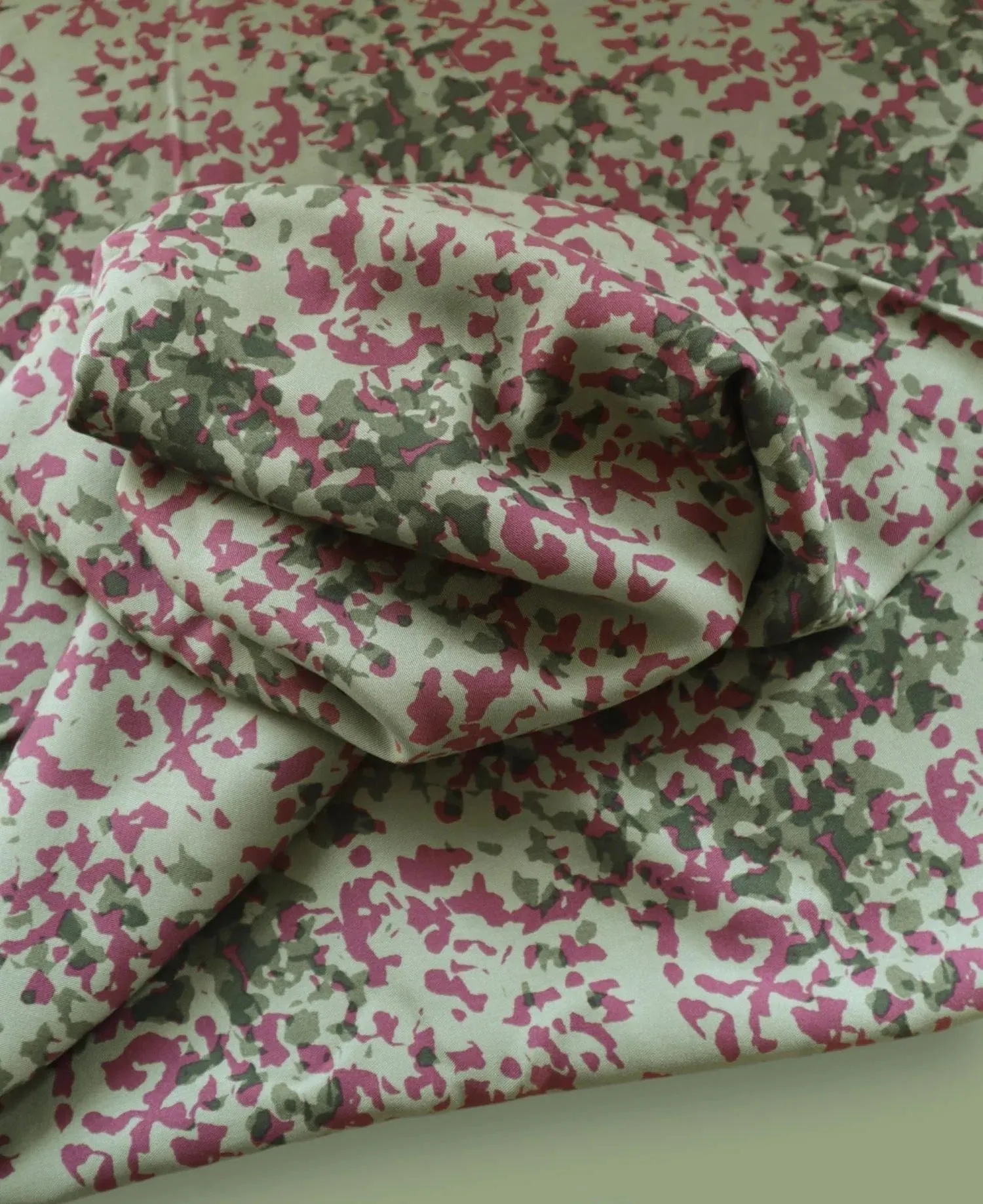 PRE-ORDER - END OF MAY DELIVERY Mind The MAKER - Iris Olive Viscose Twill with LENZING™ ECOVERO™ fibres