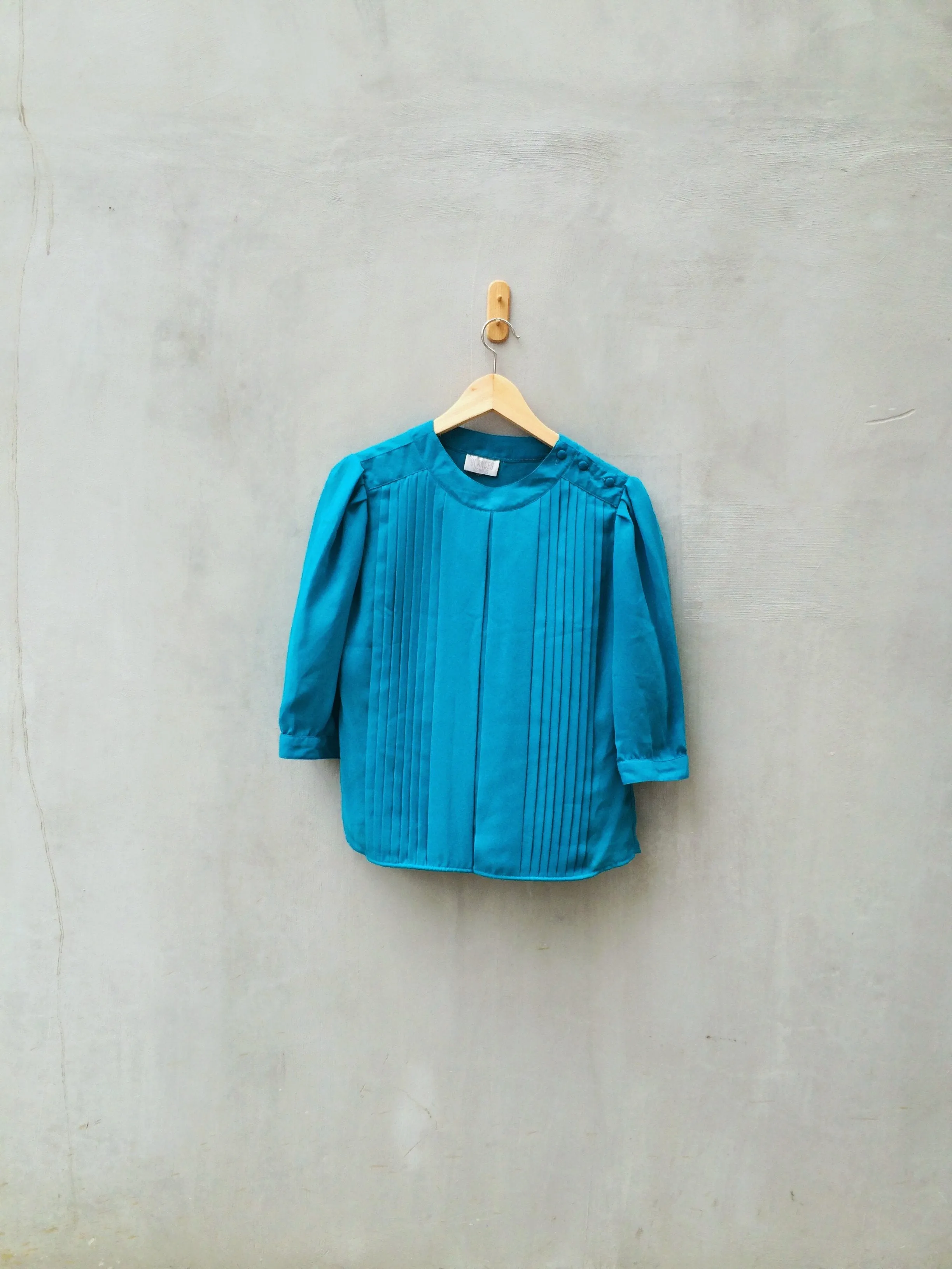 SALE ! | Teal Gold | Teal turquoise 70s pleated Vintage blouse
