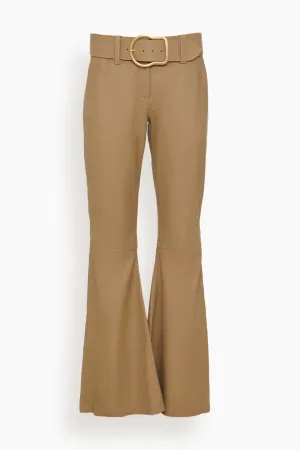Sleek Statement III Pants in Dark Sand