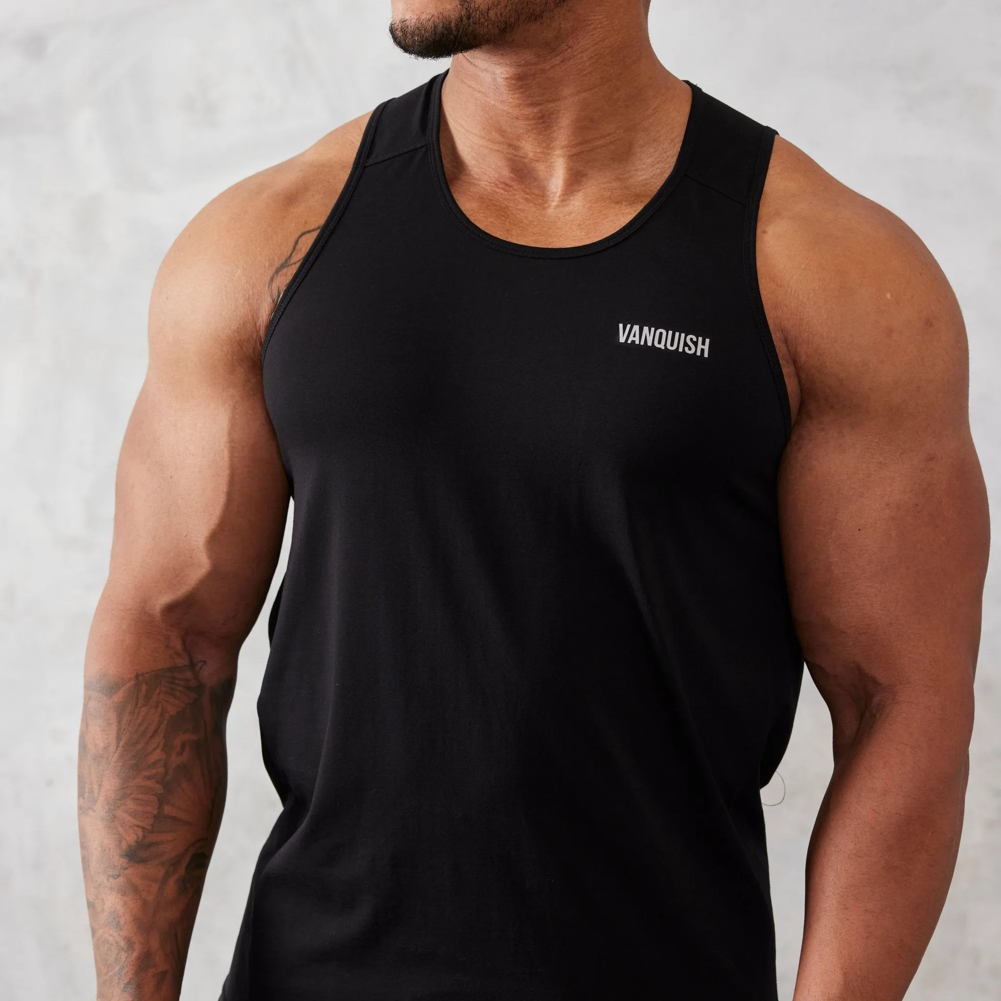 Vanquish Essential Black Regular Fit Tank Top